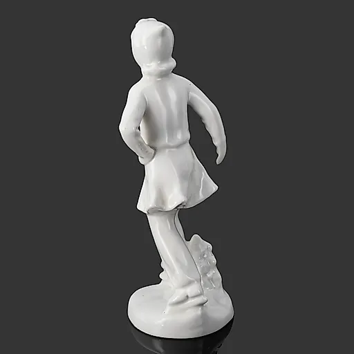 Фарфоровая статуэтка "На катке", скульптор С.Б. Велихова, ЛФЗ, СССР, 1950-1960-е годы - View 3