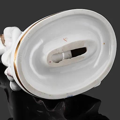 Фарфоровая статуэтка «Юная балерина» по детскому образу актрисы Т.Л. Пилецкой, скульптор А.Ф. Пахомов, роспись Е.Н. Лупанова, ЛФЗ, СССР, 1950-1960-е гг. - View 4