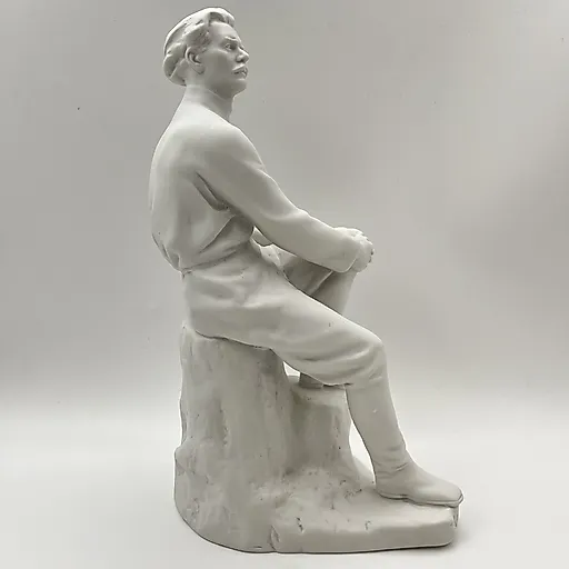 Бисквитная статуэтка Максима Горького авторства В.Г. Стамова, ЛФЗ, СССР, 1950-1960-е годы - View 3