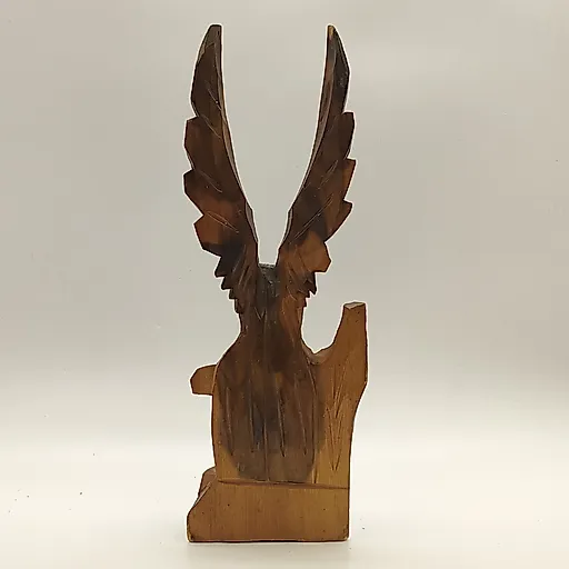 Резная деревянная статуэтка Орёл с лаковым покрытием, СССР, 1970-1990 годы - View 4