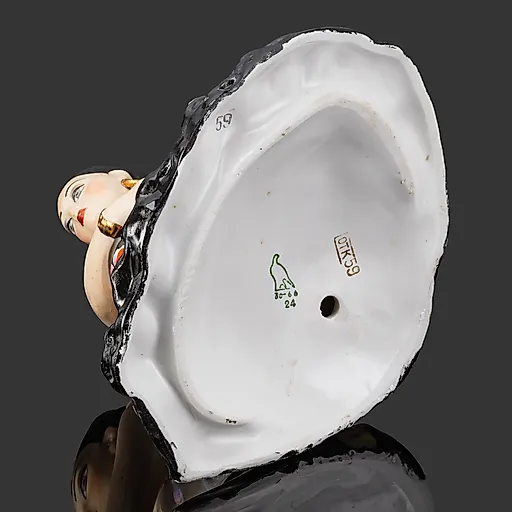 Фарфоровая статуэтка "Цыганка Земфира" скульптора Бржезицкой, Дулевский завод, СССР, 1966 - View 4