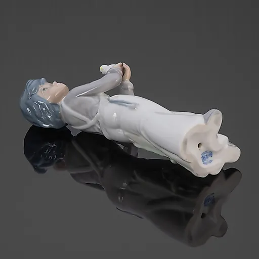Фарфоровая статуэтка Casades "Мальчик с птицей", Испания, 1980-2000 гг. - View 3