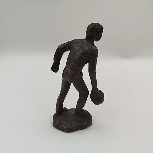 Бронзовая статуэтка "Игра в мяч" (Боулинг), литьё, Европа, 2010-е - View 2
