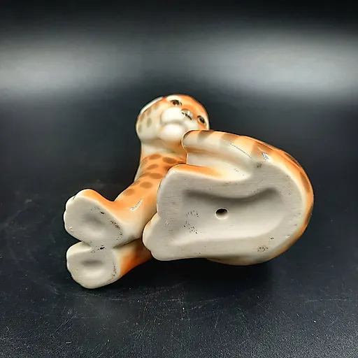 Фарфоровая статуэтка леопарда с аэрографией, автор П.П. Веселов, ИФЗ, 1970-1990 гг. - View 5