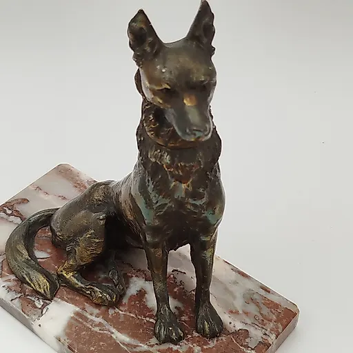 Бронзовая статуэтка собаки на мраморном постаменте, Западная Европа, 1970-1990 гг. - View 2
