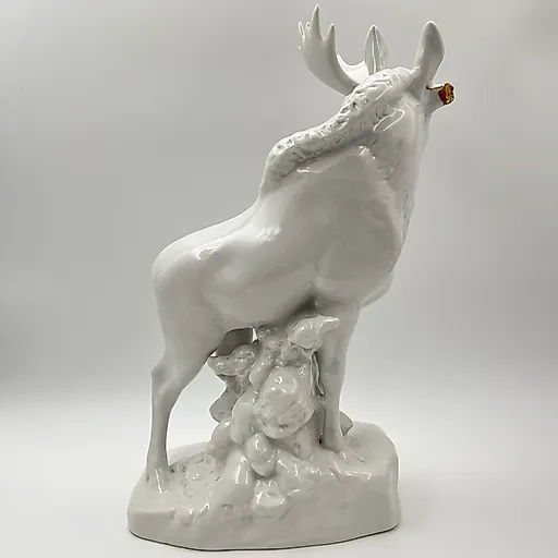 Фарфоровая статуэтка "Лось" скульптора Воробьёва, ЛФЗ СССР - View 4
