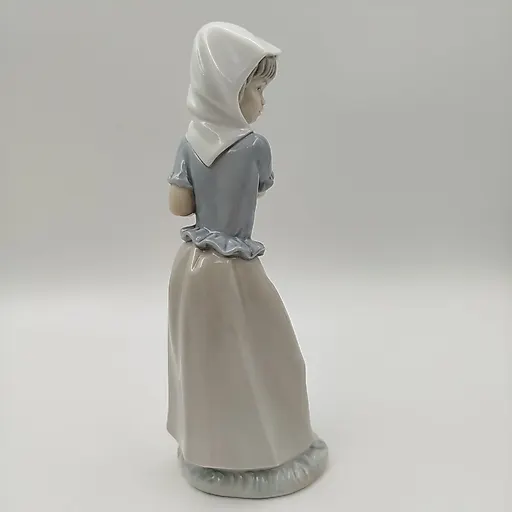 Фарфоровая статуэтка "Девочка с щенком" от NAO Porcelain, Испания, 1970-1990-е - View 4