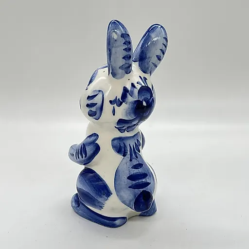 Фарфоровая статуэтка "Зайчик с морковкой" в стиле Гжель, Россия, 1991-2010 гг. - View 3