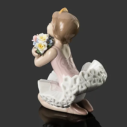 Фарфоровая статуэтка балерины «Мой дебют» Lladro, Испания - View 3