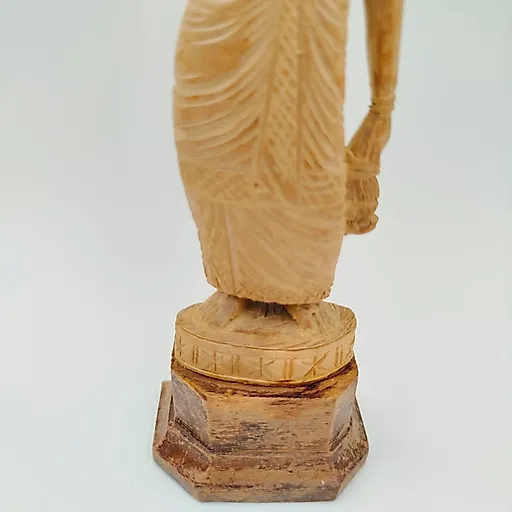 Статуэтка «Индианка» из дерева, резьба, Индия, 1970-1990 гг. - View 3