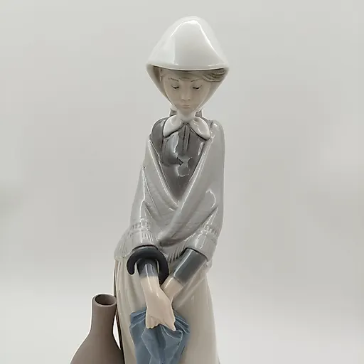 Фарфоровая статуэтка Lladro «Девушка с глиняными сосудами», Испания, 1980-2000 - View 4
