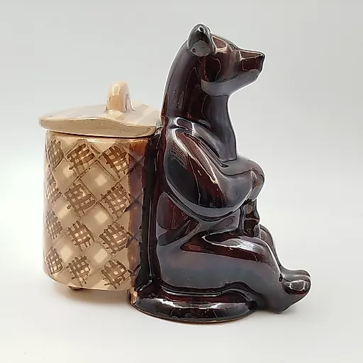 Фаянсовая статуэтка «Медведь с кузовком» Гжель, СССР, 1950-1970 - View 3