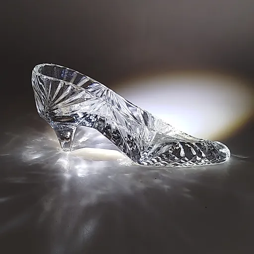 Статуэтка-туфелька из стекла с алмазной гранью, СССР - View 4