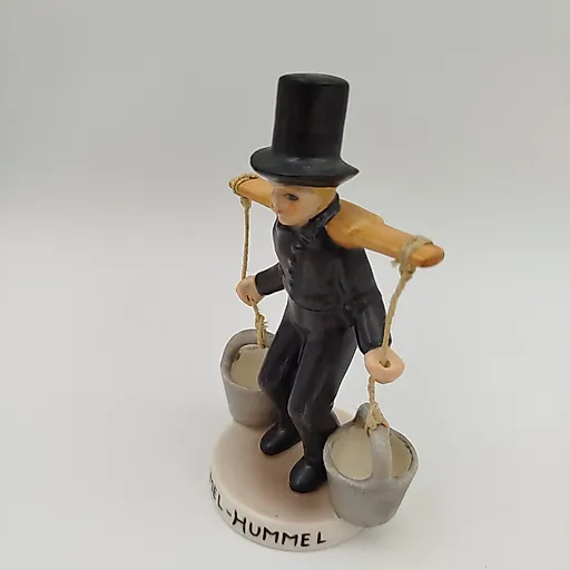 Фарфоровая статуэтка "Водонос" Goebel M.I. Hummel, Германия, 1993-1998 - View 3