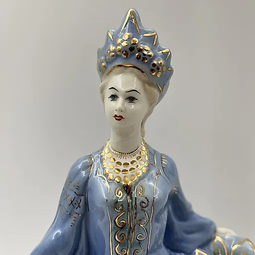 Фарфоровая статуэтка Хозяйка медной горы, Гжель, СССР, 1950-1960 - View 2