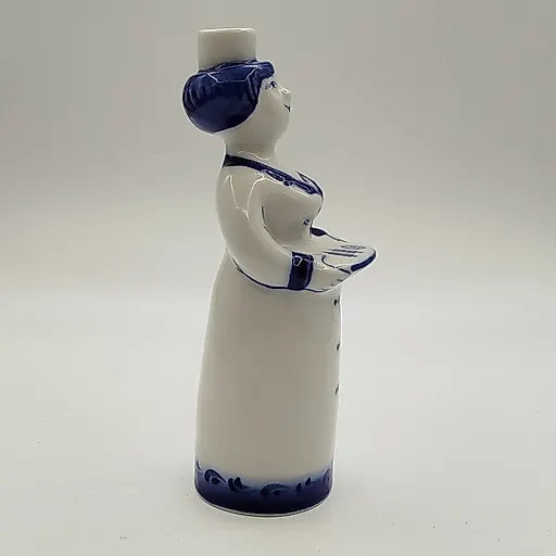 Фарфоровая статуэтка «Медсестра» Перова, Гжель, Галактика, 2000-2020 - View 2
