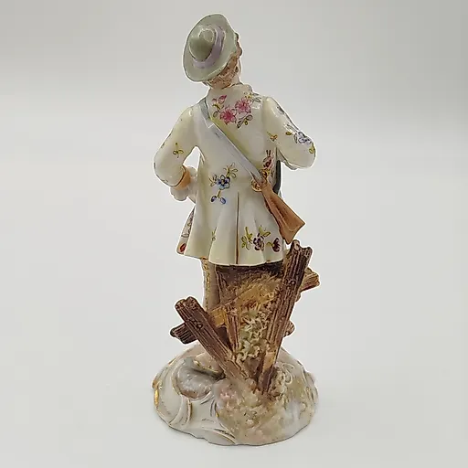 Фарфоровая статуэтка «Кавалер с ружьём» (На охоте), Aelteste Volkstedt, Германия, 1884-1894 - View 4