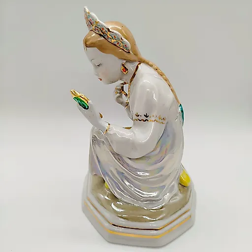 Фарфоровая статуэтка «Малахитовая шкатулка» (Танюшка и тятино подаренье), Дулево, 1963 - View 3