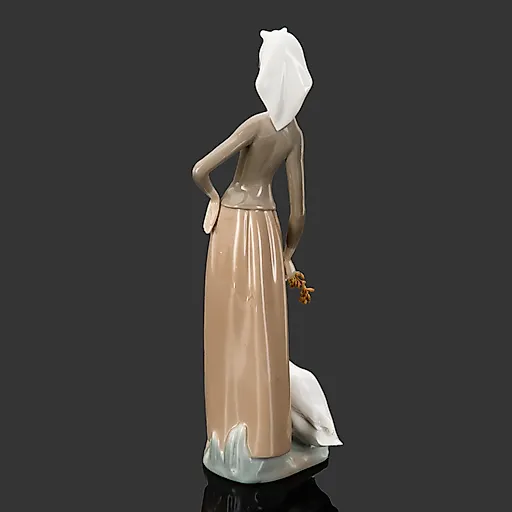 Фарфоровая статуэтка «Девушка с гусями» Lladro, Испания, 1971-1974 - View 2