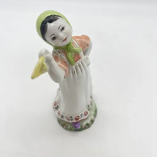 Фарфоровая статуэтка «Юная плясунья» Г.С. Столбова, ЛФЗ, СССР, 1970-1986 - View 4