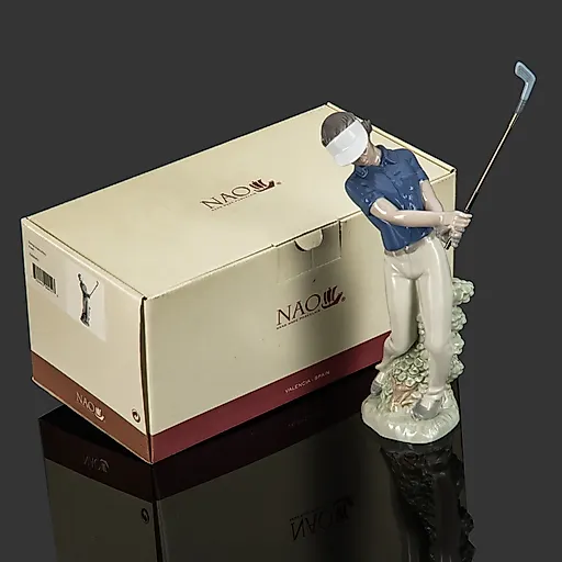 Фарфоровая статуэтка «Игрок в гольф» NAO Porcelain, Испания, 2003 - View 8