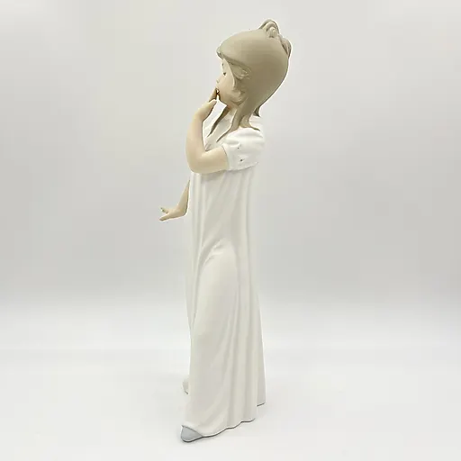 Фарфоровая статуэтка «Удивленная девочка» NAO Porcelain, Испания, 1970–1990 гг. - View 4