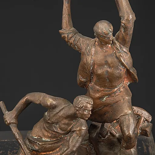 Бронзовая скульптура «Обуховцы» на постаменте, СССР, 1960-1980 - View 3