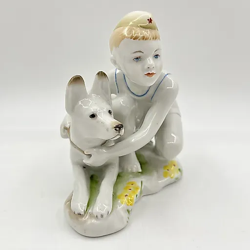 Фарфоровая статуэтка «Юный пограничник с собакой» ЛФЗ, СССР, 1960-1970-е - View 2