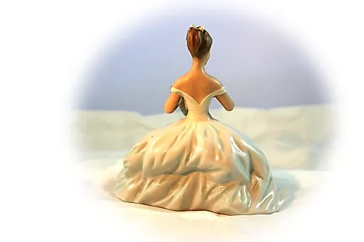 Дама с веером - View 2