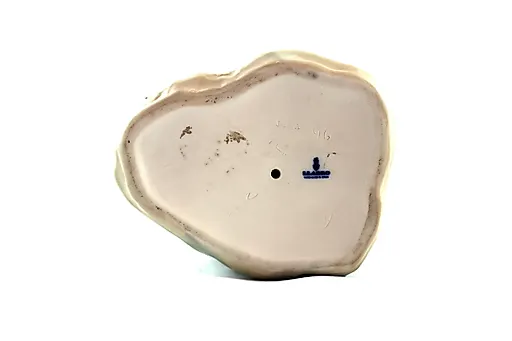 Девушка с щенком - View 3