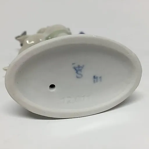 Путти с птичкой и улиткой - View 3