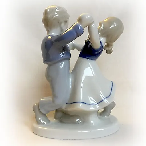 Танцующие дети - View 2