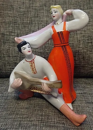 Русский перепляс, танец с балалайкой