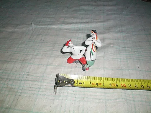 Плясунья с буденовцем