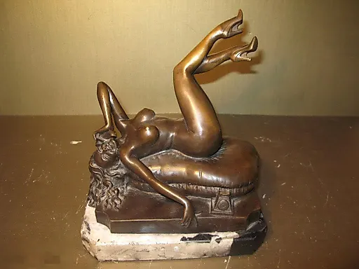 ЭРОТИКА. НЮ. ДЕВУШКА