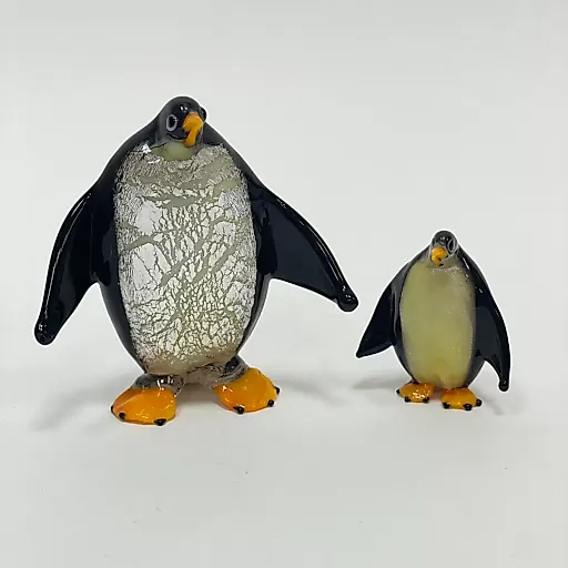 Пара пингвин и пингвиненок