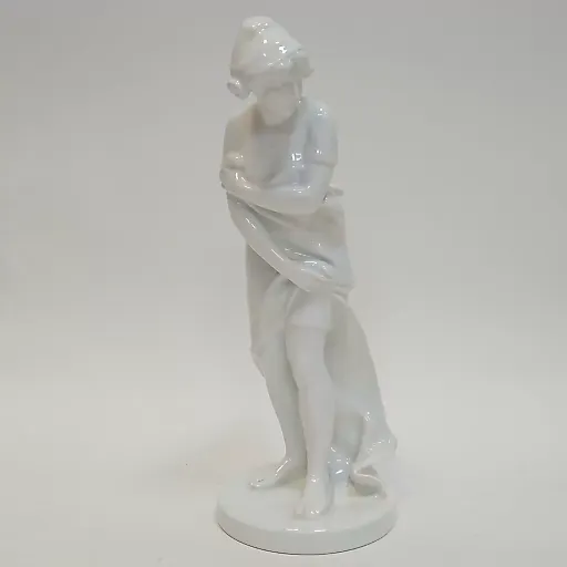 Фигурка белый фарфор КПМ для ванны "На Ванзее" скульптор Пол Шлей