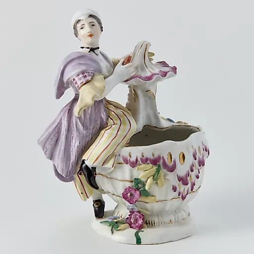 Старинная статуэтка "Весна" из серии "Времена года"