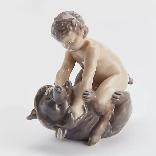 "Фавн с медведем"