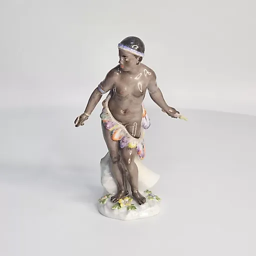 Фигурка Африканка