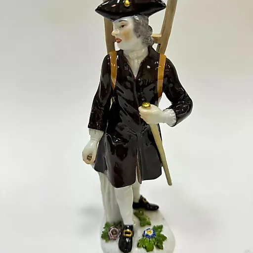 Фигурка Продавец коробок разносчик из серии "Крики Парижа" 1880 гг