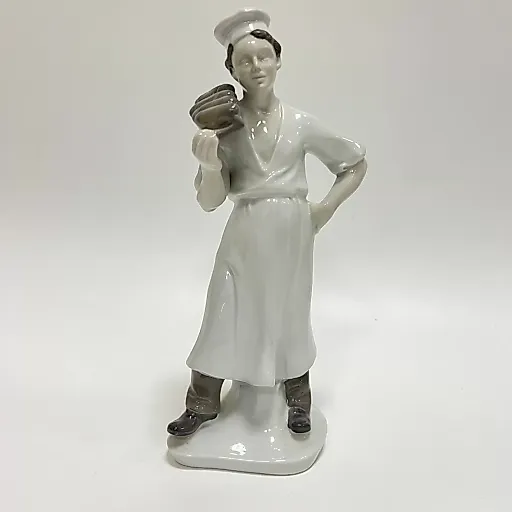 1970е ГДР фигурка Пекарь