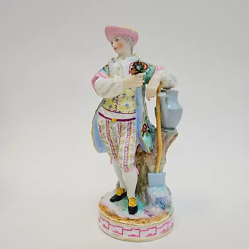 Статуэтка Садовник с лопатой и кувшином