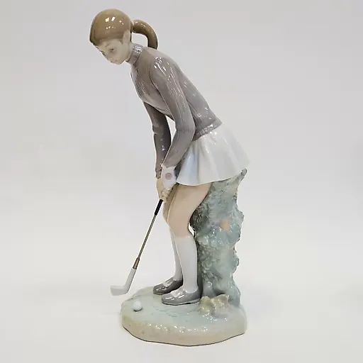 Статуэтка Гольфистка