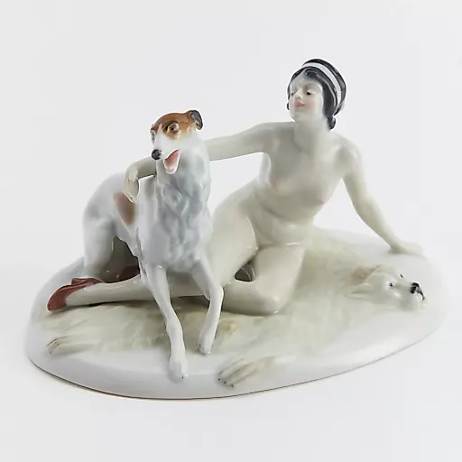 Статуэтка "Обнаженная девушка с собакой"