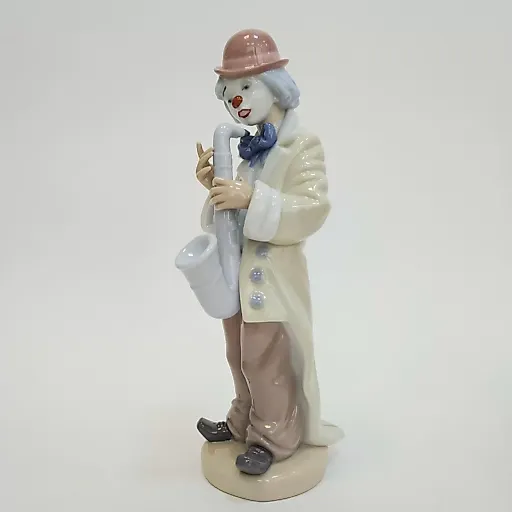 Статуэтка грустный саксофонист