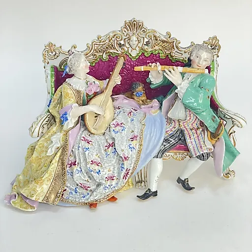 Скульптурная группа "Музыканты на банкетке" конец 19 века