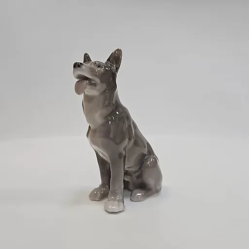 Фигурка овчарки