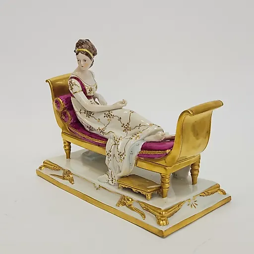 Статуэтка "Мадам Рекамье"