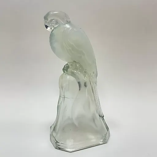 Редкая фигурка Попугай